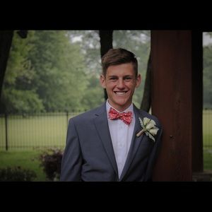 Meet your Posher, Bennett